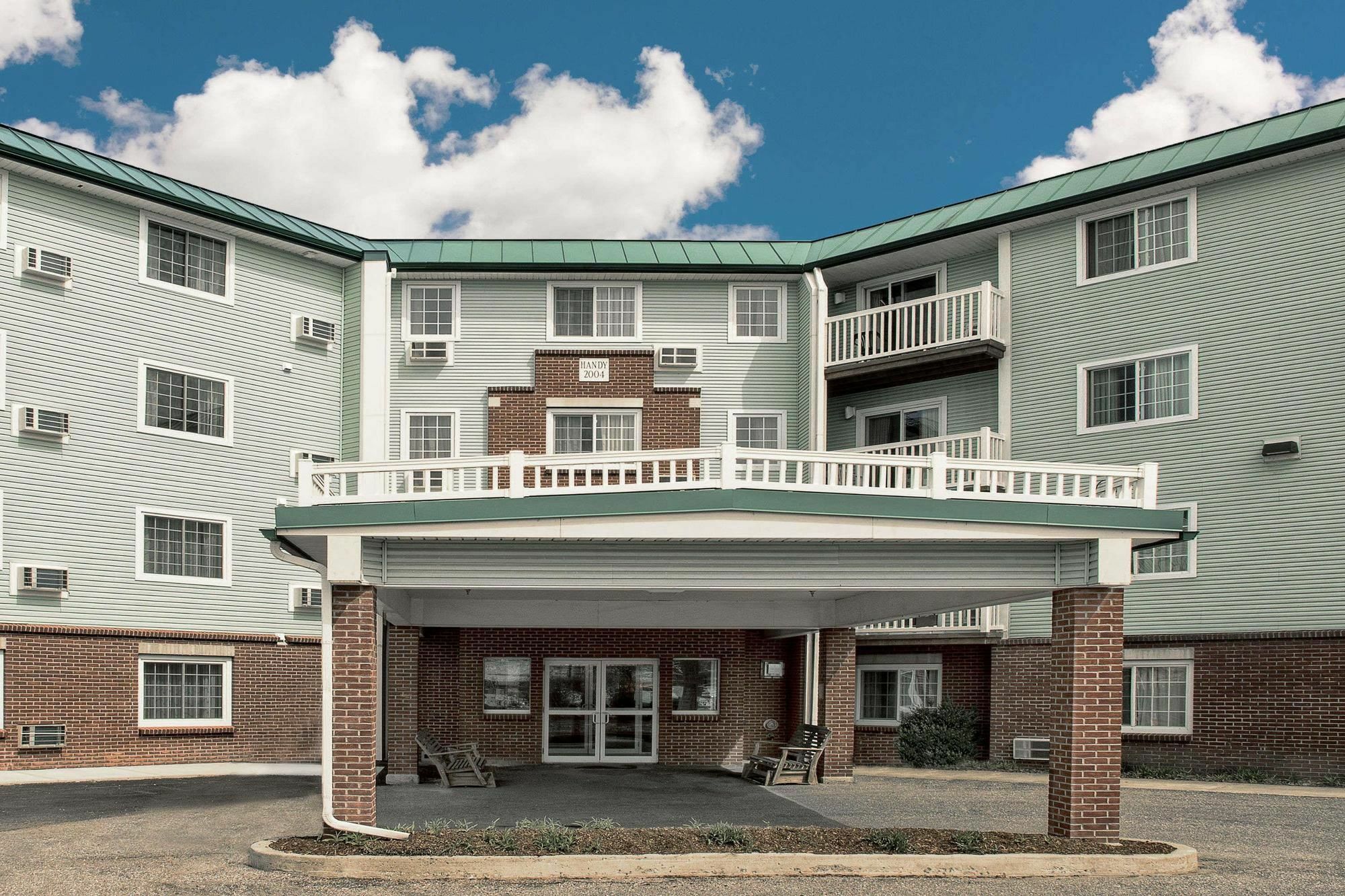 Baymont By Wyndham Essex Burlington Area酒店 外观 照片