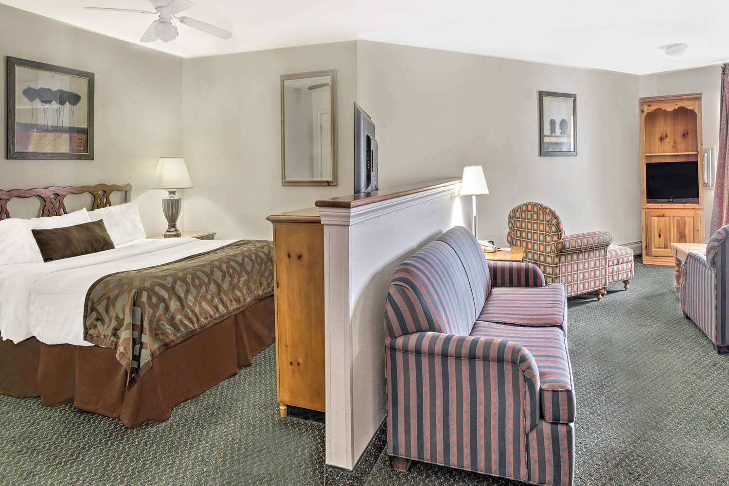 Baymont By Wyndham Essex Burlington Area酒店 外观 照片